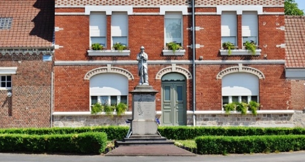 Photo Goeulzin - Monument-aux-Morts