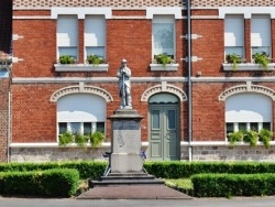 Photo paysage et monuments, Goeulzin - Monument-aux-Morts