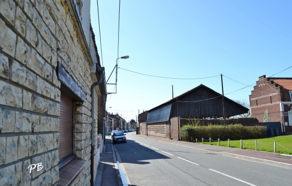 Photo Hallennes-lez-Haubourdin - Le Village