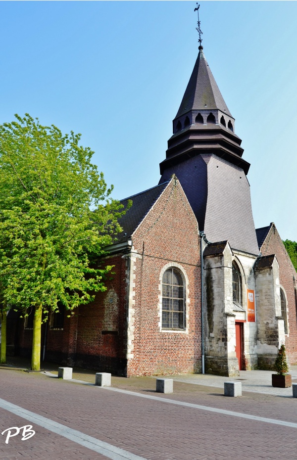 Photo Houplin-Ancoisne - /église St Martin