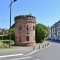 Photo Lannoy - Tour de la Basse Cour du Château 15 Em Siècle