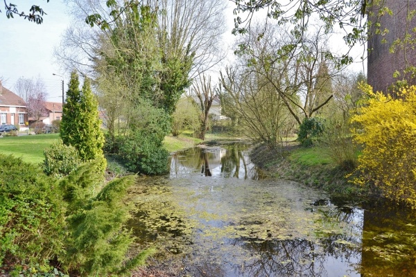 Photo Le Maisnil - la commune