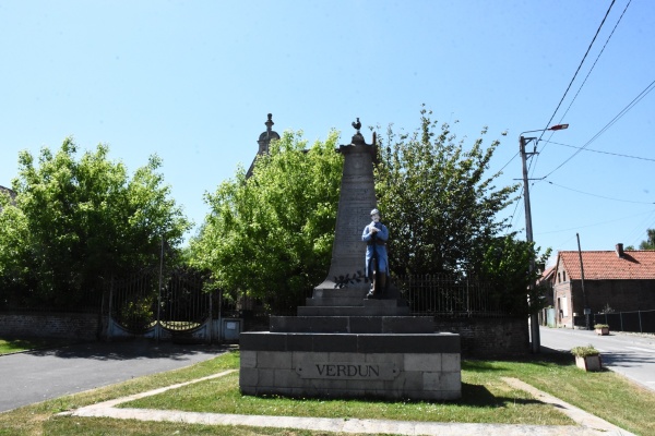 le monument aux morts