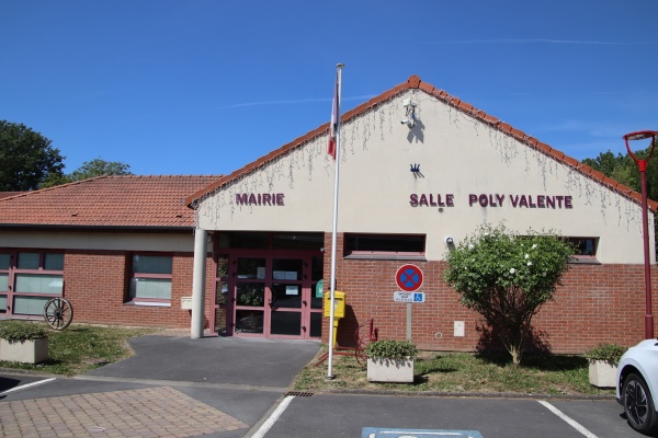 Photo Montrécourt - la mairie