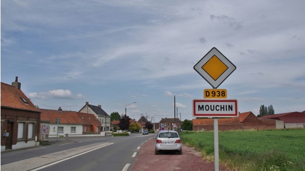 Photo Mouchin - la commune