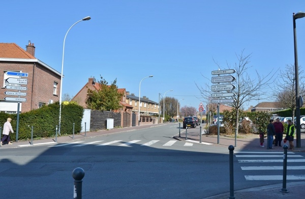 Photo Neuville-en-Ferrain - la commune