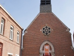 Photo paysage et monuments, La Neuville - L'église