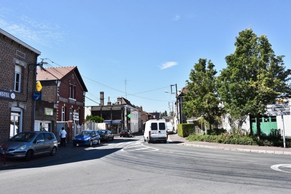 Photo Neuville-sur-Escaut - le Village