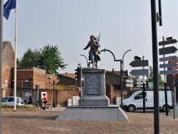 Photo paysage et monuments, Noyelles-lès-Seclin - Monument aux Morts