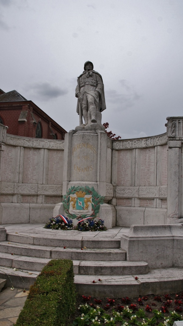 le monument aux morts