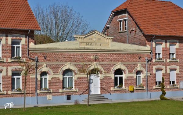 Photo Radinghem-en-Weppes - La Mairie