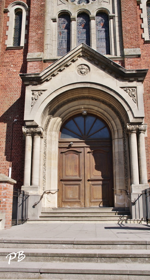 Photo Radinghem-en-Weppes - ++église St Vaast