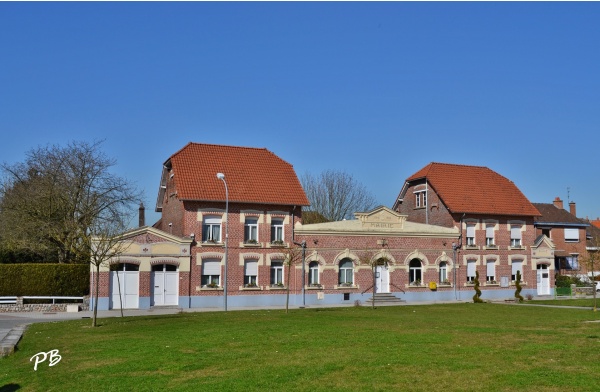 Photo Radinghem-en-Weppes - La Mairie