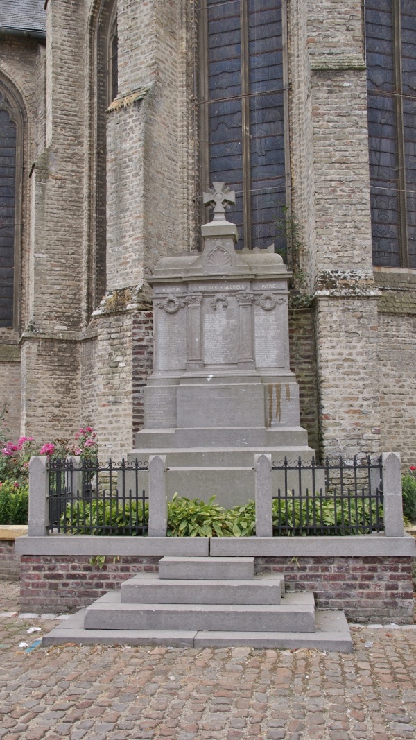 Photo Rexpoëde - le monument aux morts