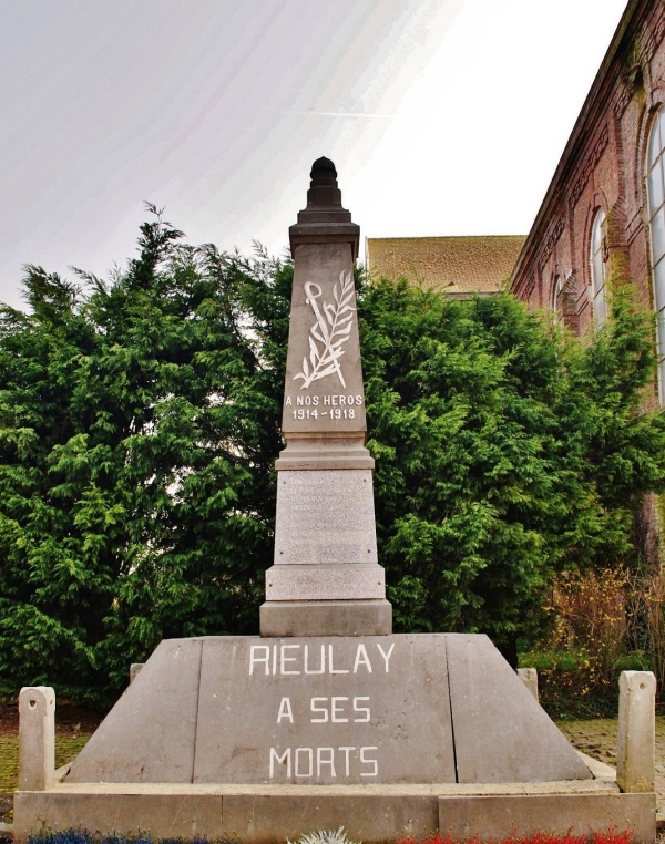 Photo Rieulay - Monument-aux-Morts