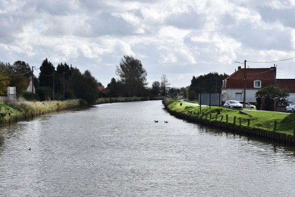 Photo Saint-Pierre-Brouck - le canal