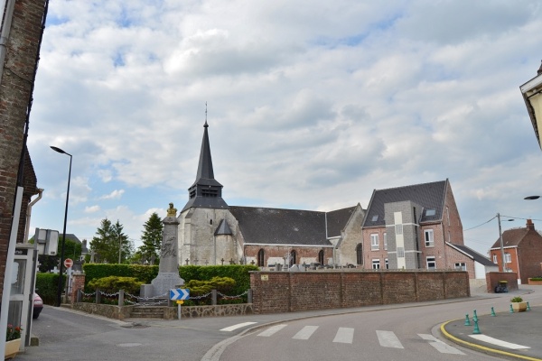 Photo Thiennes - église Saint Pierre