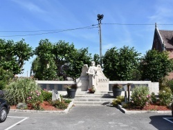 Photo paysage et monuments, Vieux-Berquin - le Monument Aux Morts