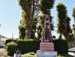 Photo paysage et monuments, Villers-au-Tertre - le Monument Aux Morts