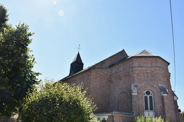 Photo Villers-au-Tertre - église Saint Pierre Saint Paul