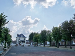 Photo paysage et monuments, Beaulieu-les-Fontaines - Le Village