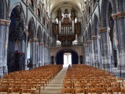 Photo paysage et monuments, Aire-sur-la-Lys - église Saint Pierre