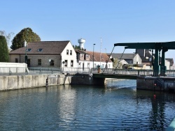 Photo paysage et monuments, Les Attaques - le Village