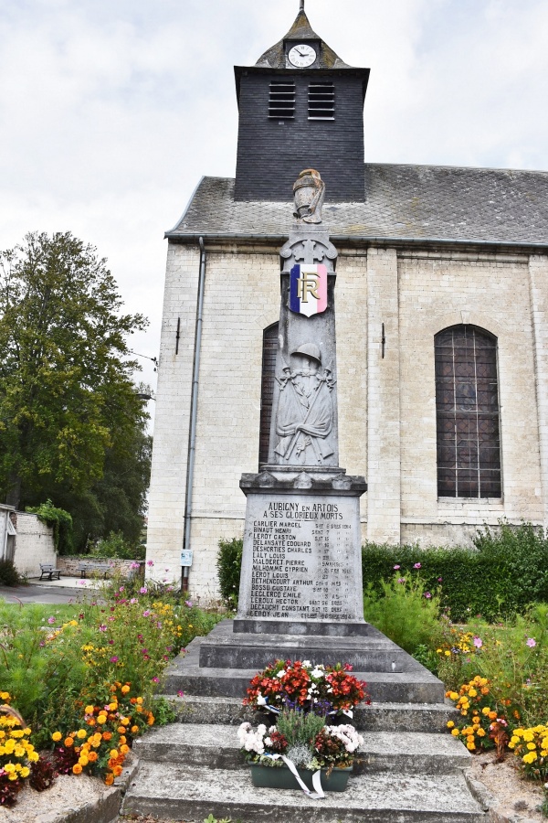 le Monument Aux Morts