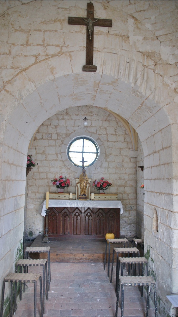 Photo Aubin-Saint-Vaast - église Saint vaast et sa chapelle