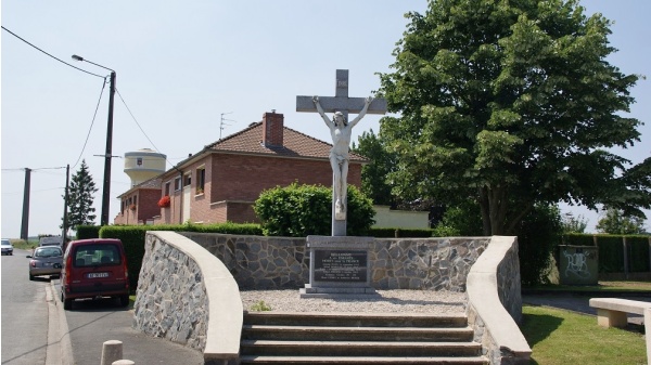 Photo Bellonne - le monument aux morts