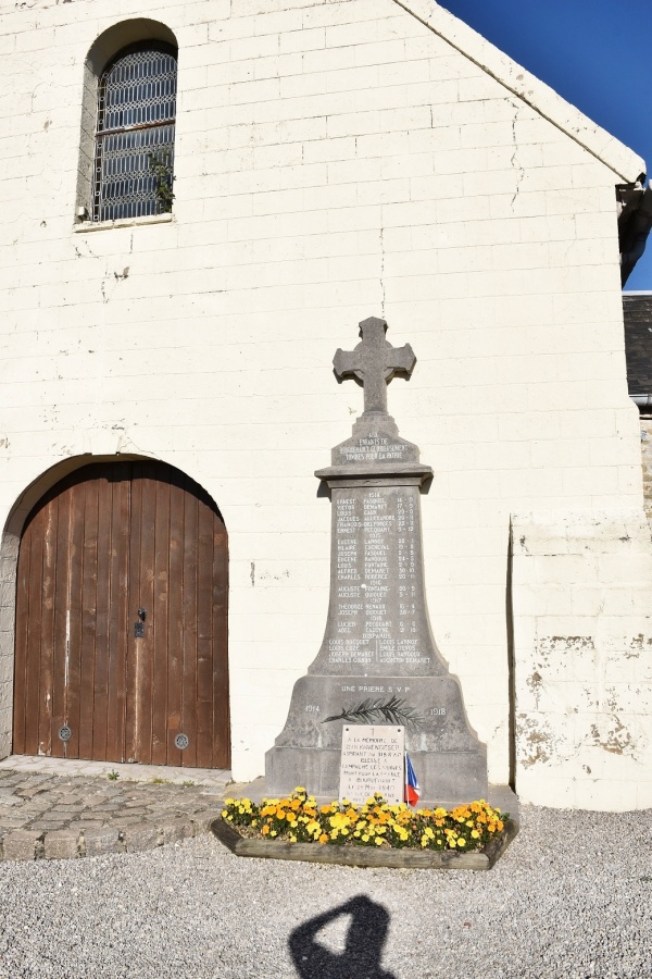 Photo Bouquehault - le monument Aux Morts