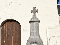 Photo paysage et monuments, Bouquehault - le monument Aux Morts