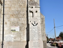 Photo paysage et monuments, Campagne-lès-Guines - le Monument Aux Morts