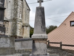 Photo paysage et monuments, Clerques - le Monument Aux Morts