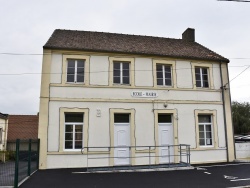 Photo paysage et monuments, Clerques - La Mairie