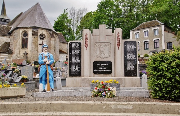 Photo Créquy - Monument-aux-Morts