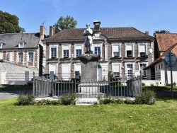 Photo paysage et monuments, Douriez - le monument aux morts