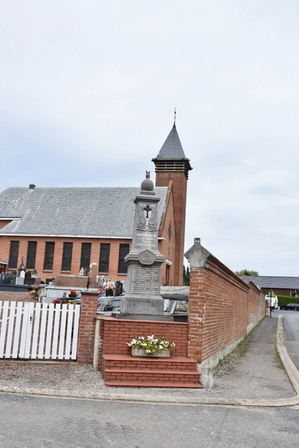 Photo Enguinegatte - le monument aux morts