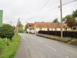 Photo paysage et monuments, Enquin-sur-Baillons - Le Village