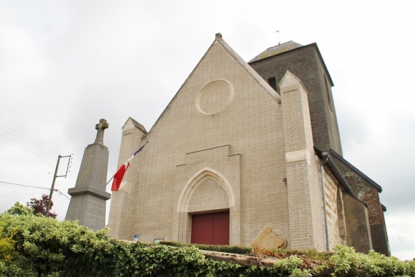 Photo Enquin-sur-Baillons - église St sylvestre