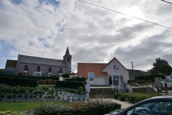 Photo Escalles - le Village et 2glise Saint Maxime