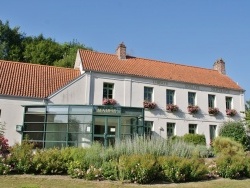 Photo paysage et monuments, Esquerdes - la mairie