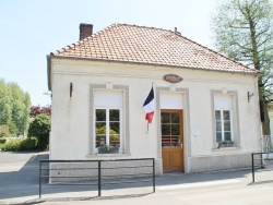 Photo paysage et monuments, Estréelles - la Mairie