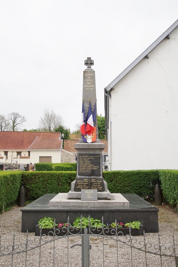 Photo Frencq - le monument aux morts