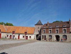 Photo paysage et monuments, Fresnicourt-le-Dolmen - le Château olhain