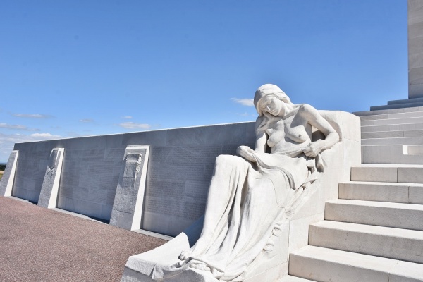 Photo Givenchy-en-Gohelle - la Statue