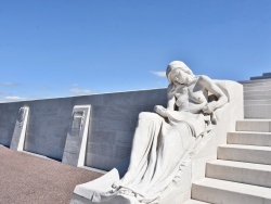 Photo paysage et monuments, Givenchy-en-Gohelle - la Statue