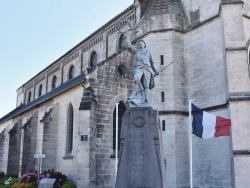 Photo paysage et monuments, Givenchy-en-Gohelle - le Monument Aux Morts