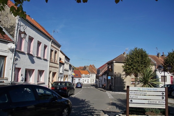 Photo Guînes - le Village