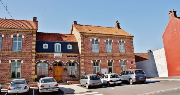 Photo Hallines - La Mairie